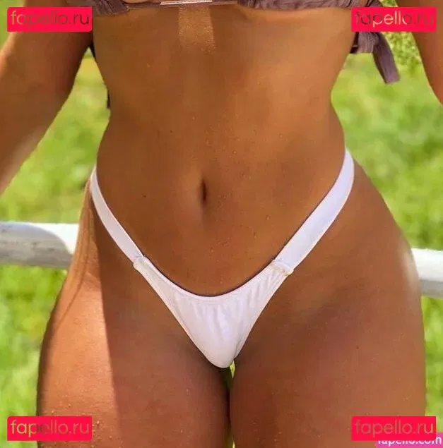 Flavia Oliveira Onlyfans Photo Gallery 