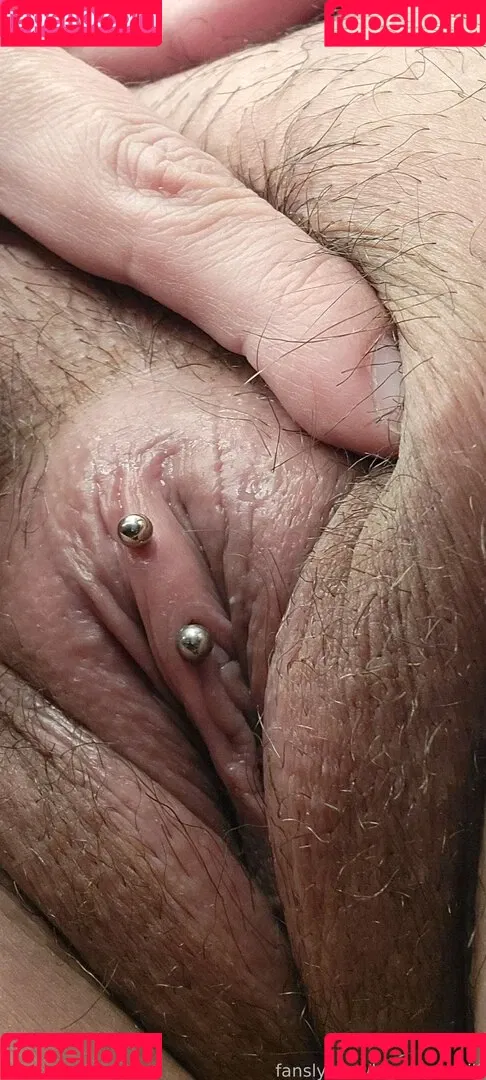 bi_sexualmilf Onlyfans Photo Gallery 