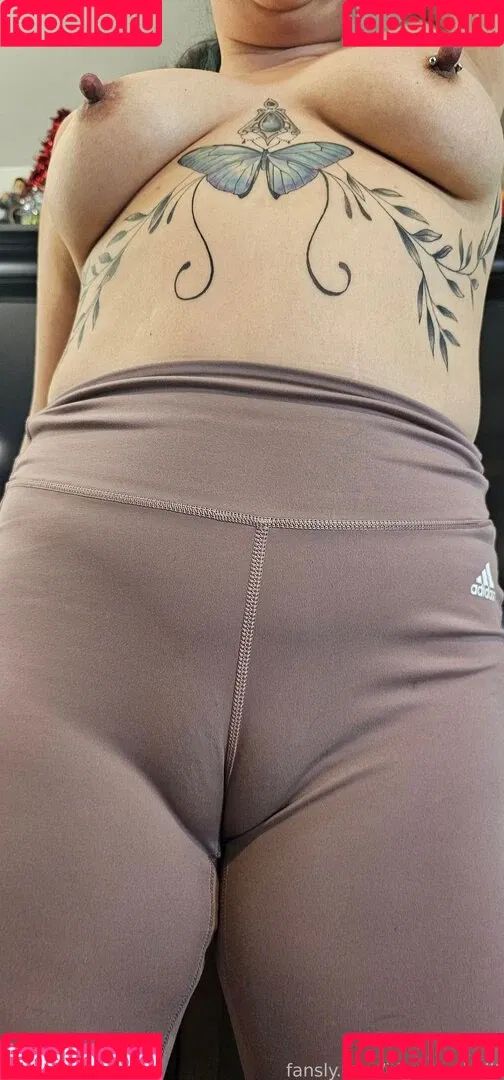 bi_sexualmilf Onlyfans Photo Gallery 