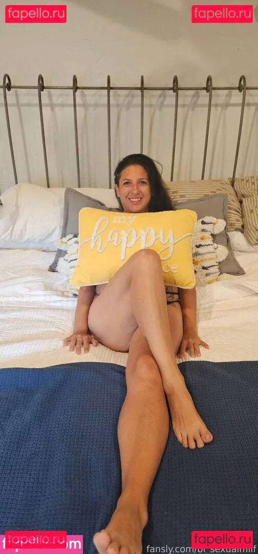 bi_sexualmilf Onlyfans Photo Gallery 