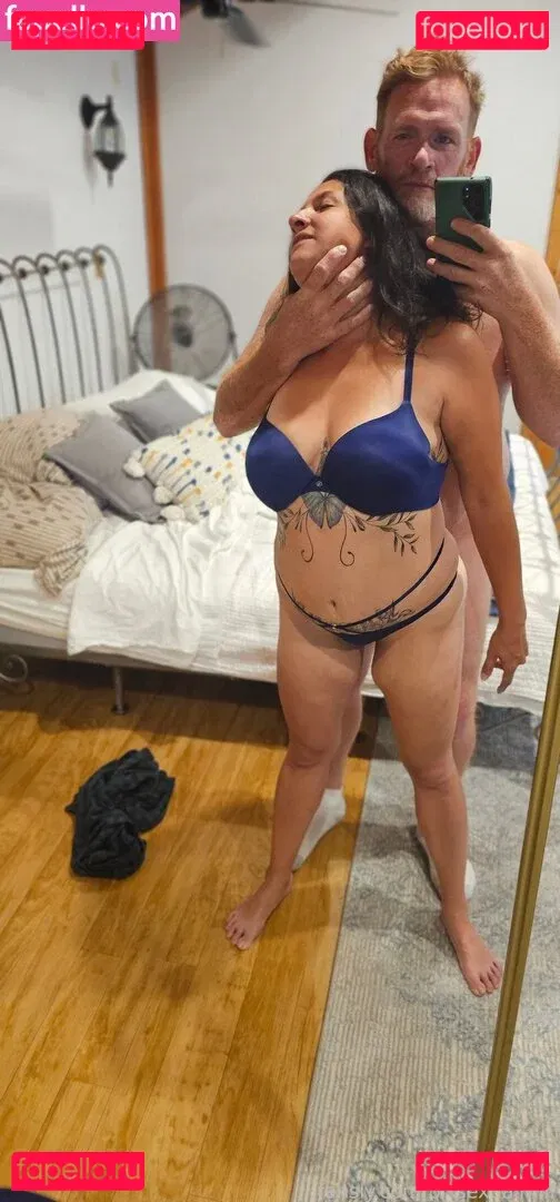 bi_sexualmilf Onlyfans Photo Gallery 