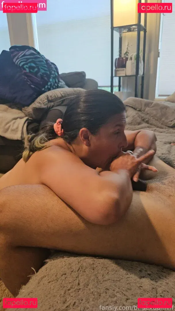 bi_sexualmilf Onlyfans Photo Gallery 