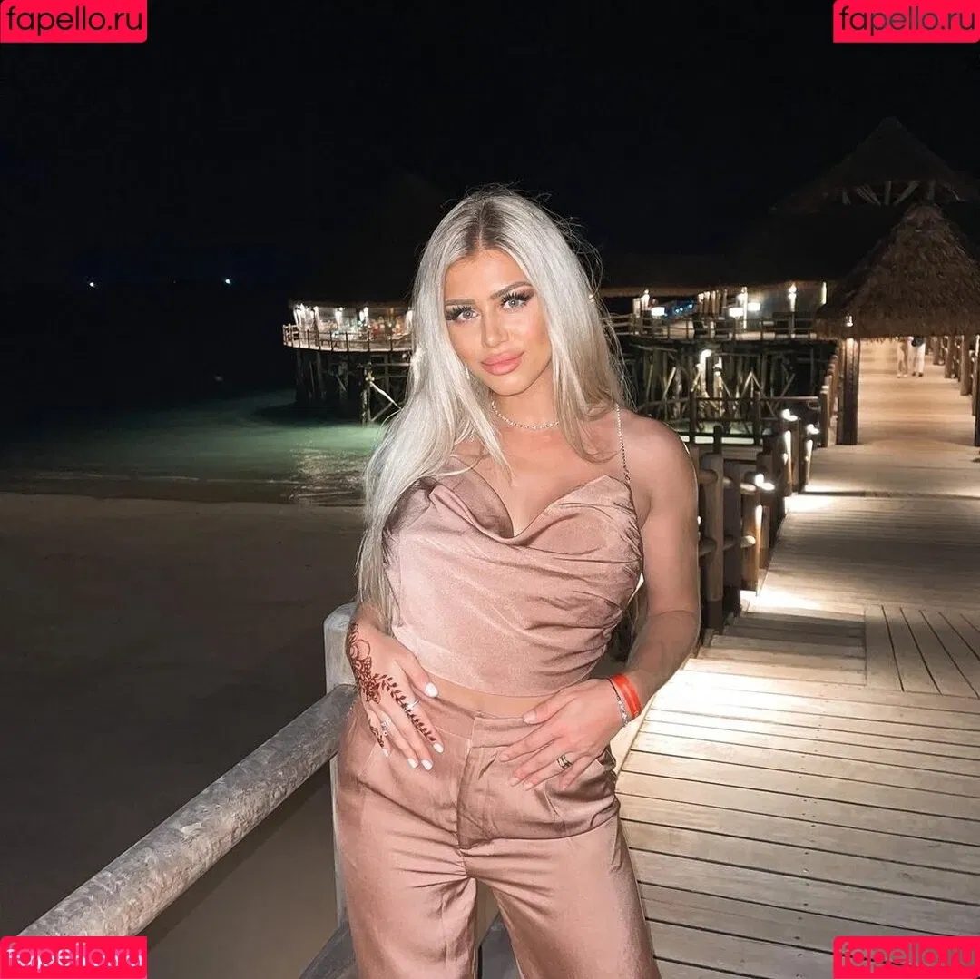 Chiara Antonella Onlyfans Photo Gallery 