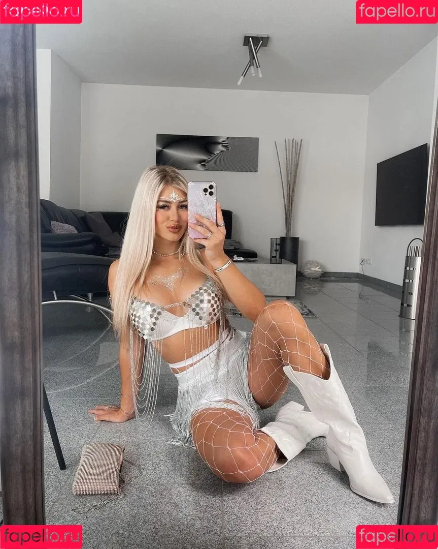 Chiara Antonella Onlyfans Photo Gallery 
