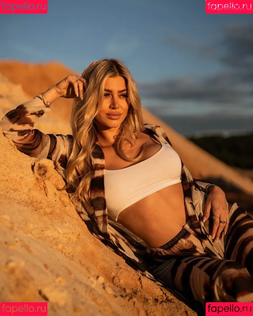 Chiara Antonella Onlyfans Photo Gallery 
