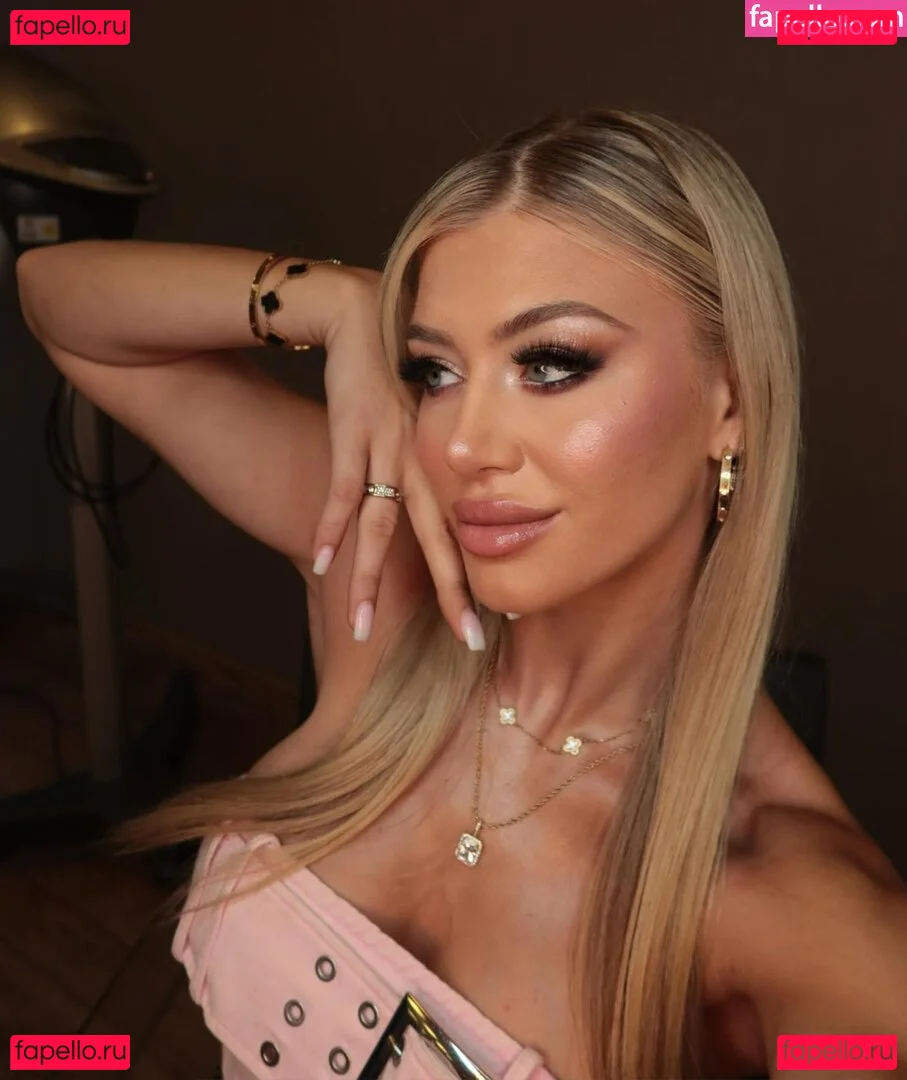 Chiara Antonella Onlyfans Photo Gallery 