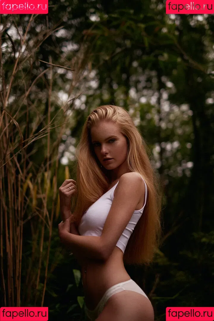 Svenja Van Den Bogaart Onlyfans Photo Gallery 