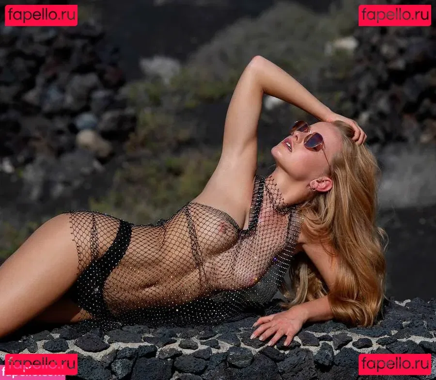 Svenja Van Den Bogaart Onlyfans Photo Gallery 
