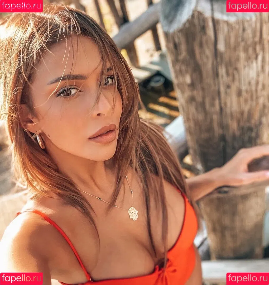 Sara Chafak Onlyfans Photo Gallery 