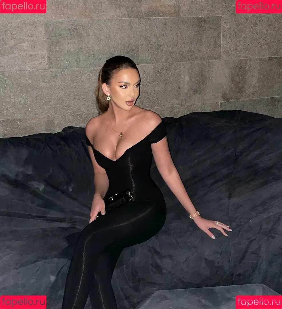 Sara Chafak Onlyfans Photo Gallery 