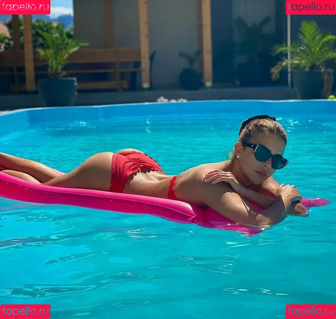 Sara Chafak Onlyfans Photo Gallery 