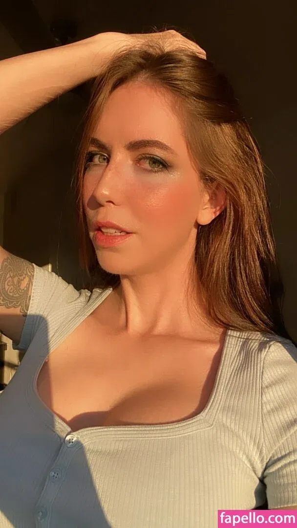 Ashley Lunt Onlyfans Photo Gallery 