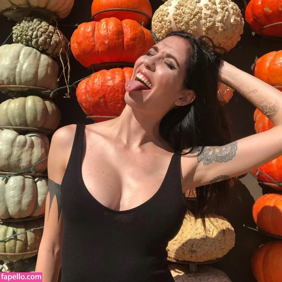 Ashley Lunt Onlyfans Photo Gallery 