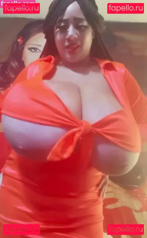 Roxi Red Onlyfans Photo Gallery 