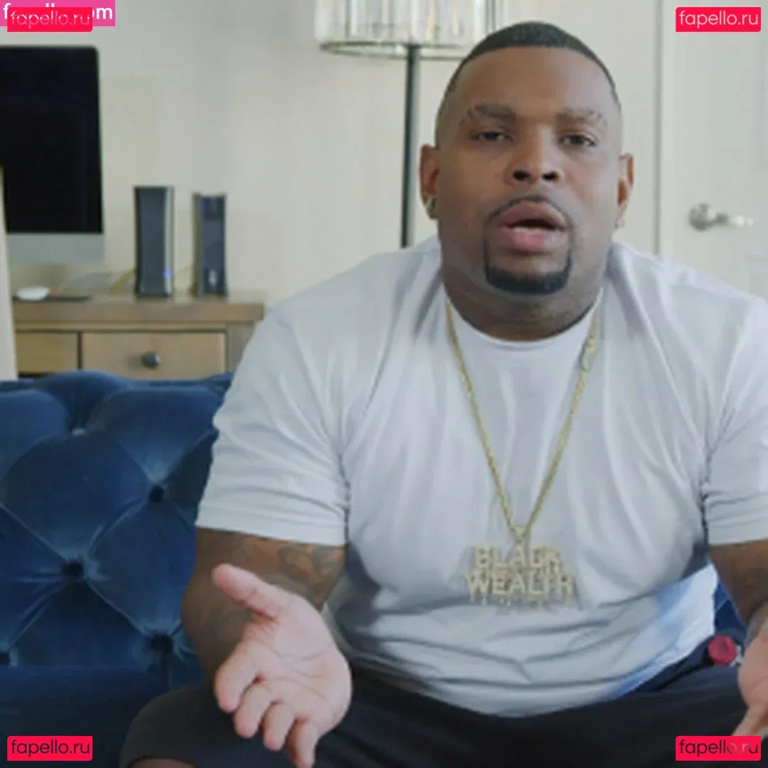 Roxi Red Onlyfans Photo Gallery 