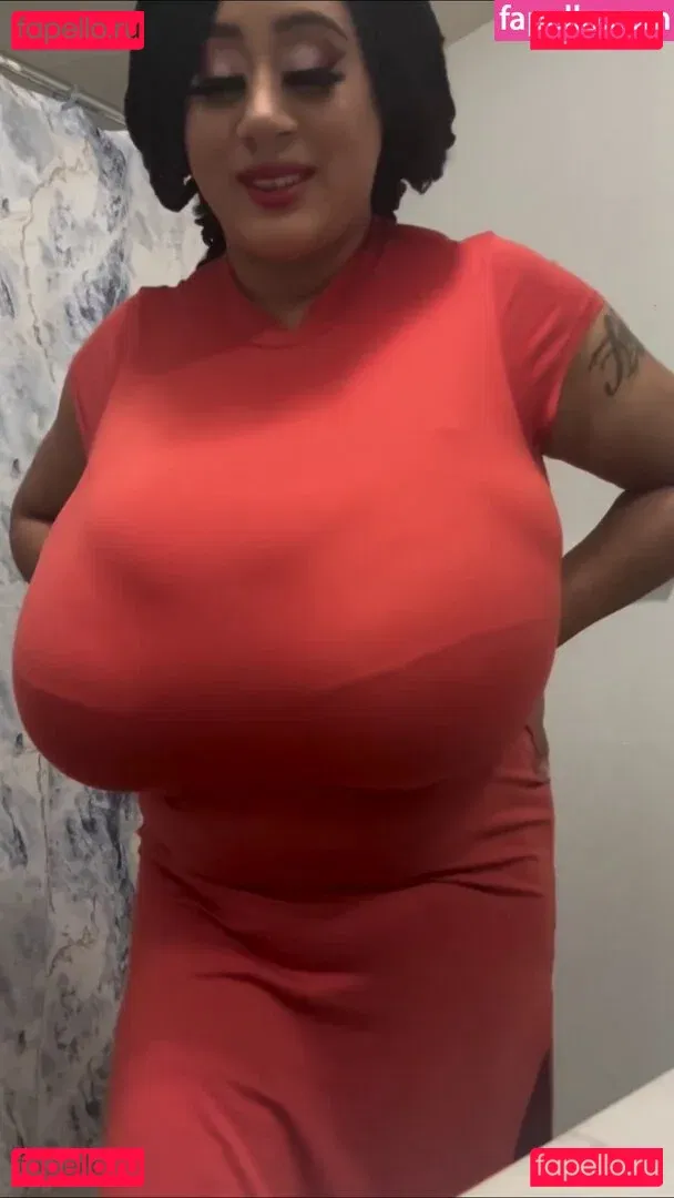 Roxi Red Onlyfans Photo Gallery 