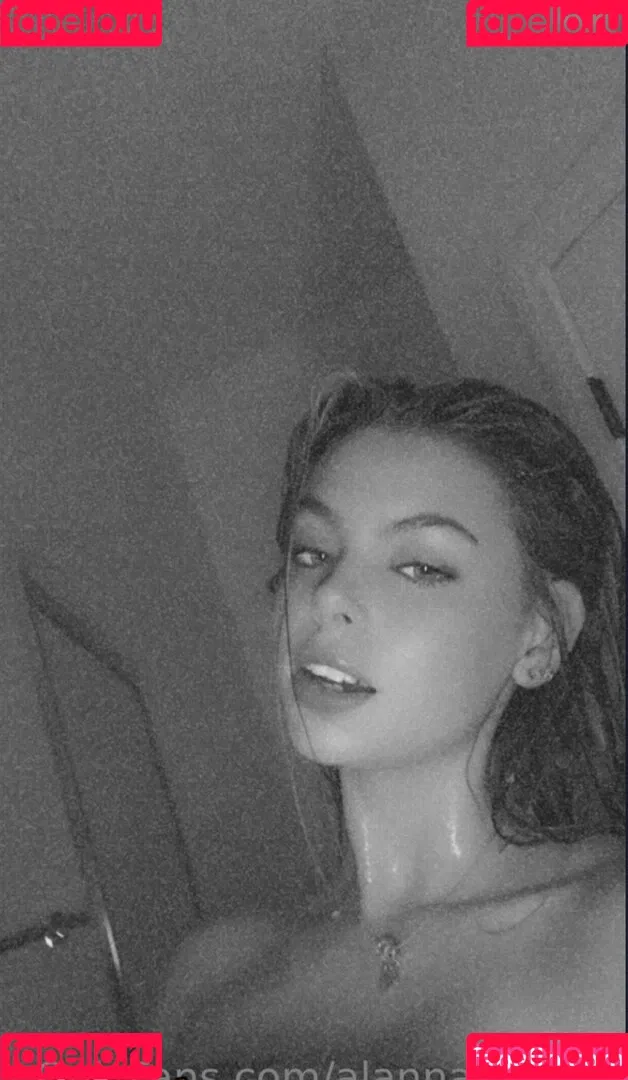 alannanikolee Onlyfans Photo Gallery 