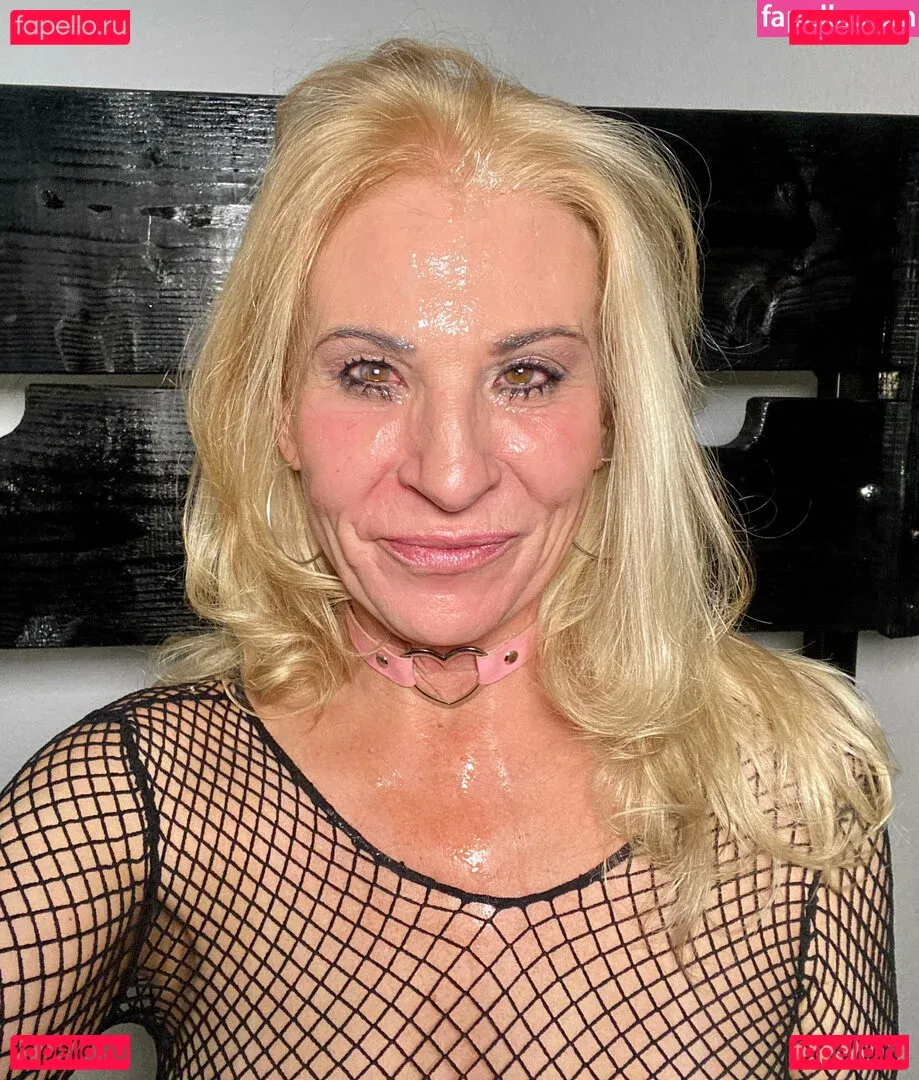 naughtyjojo1 Onlyfans Photo Gallery 