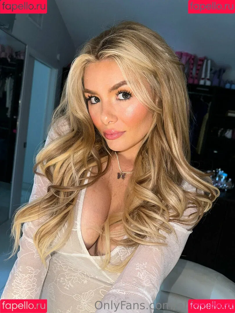 elainavice Onlyfans Photo Gallery 