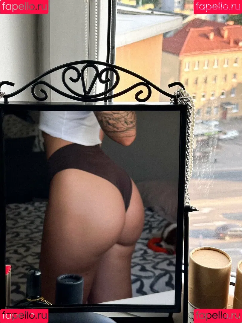 Arinawhynot Onlyfans Photo Gallery 
