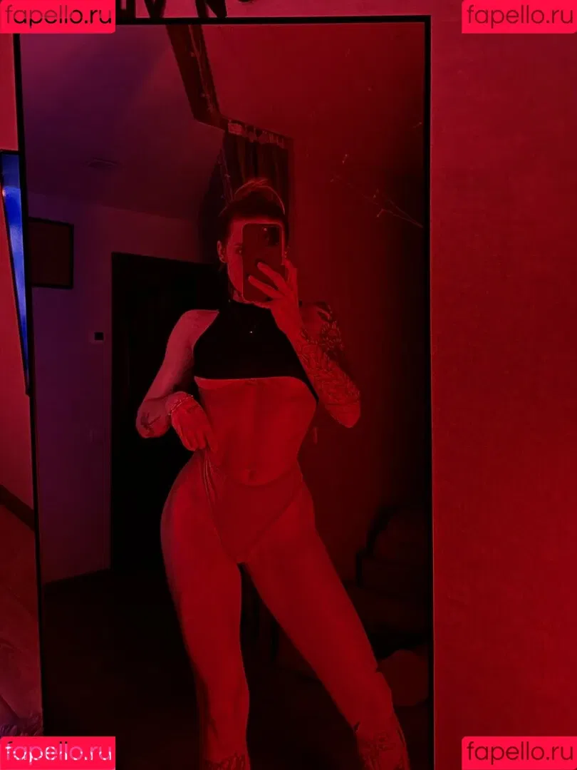 Arinawhynot Onlyfans Photo Gallery 