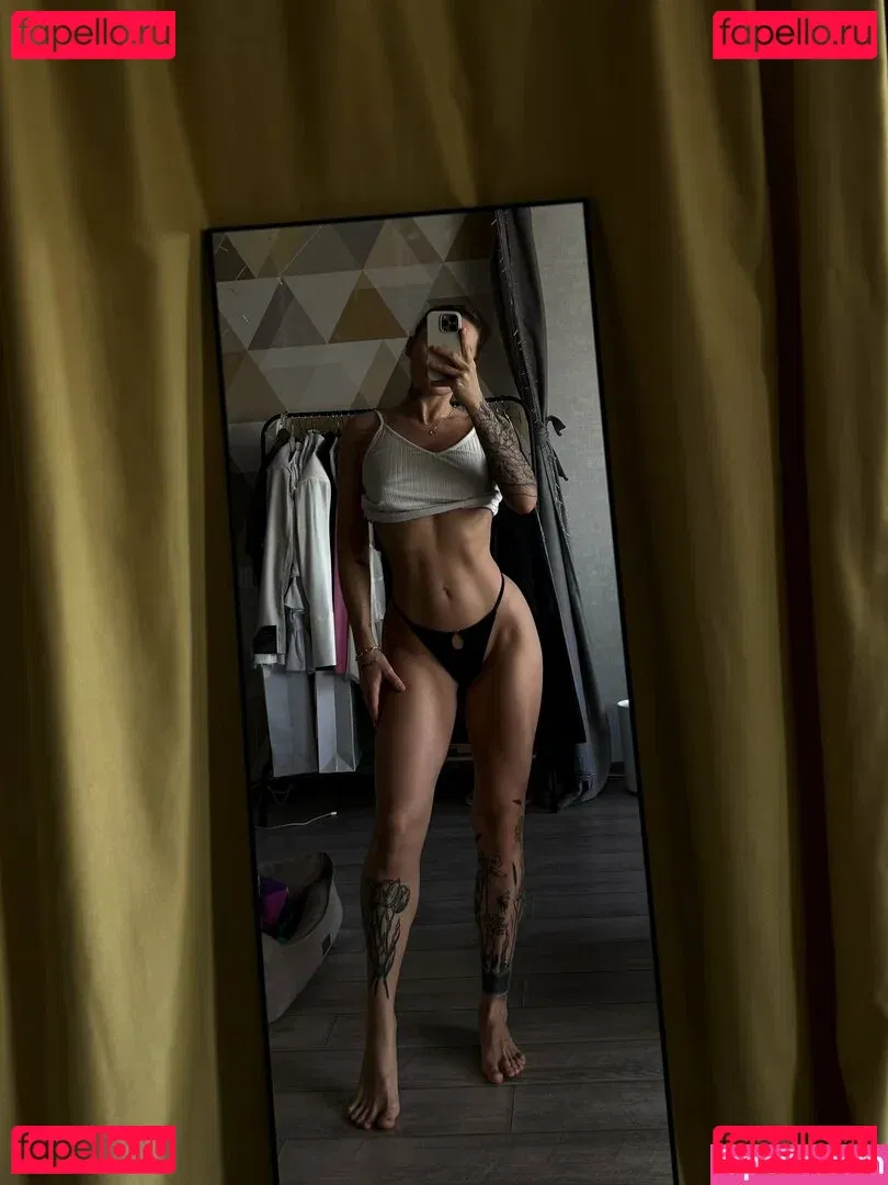 Arinawhynot Onlyfans Photo Gallery 