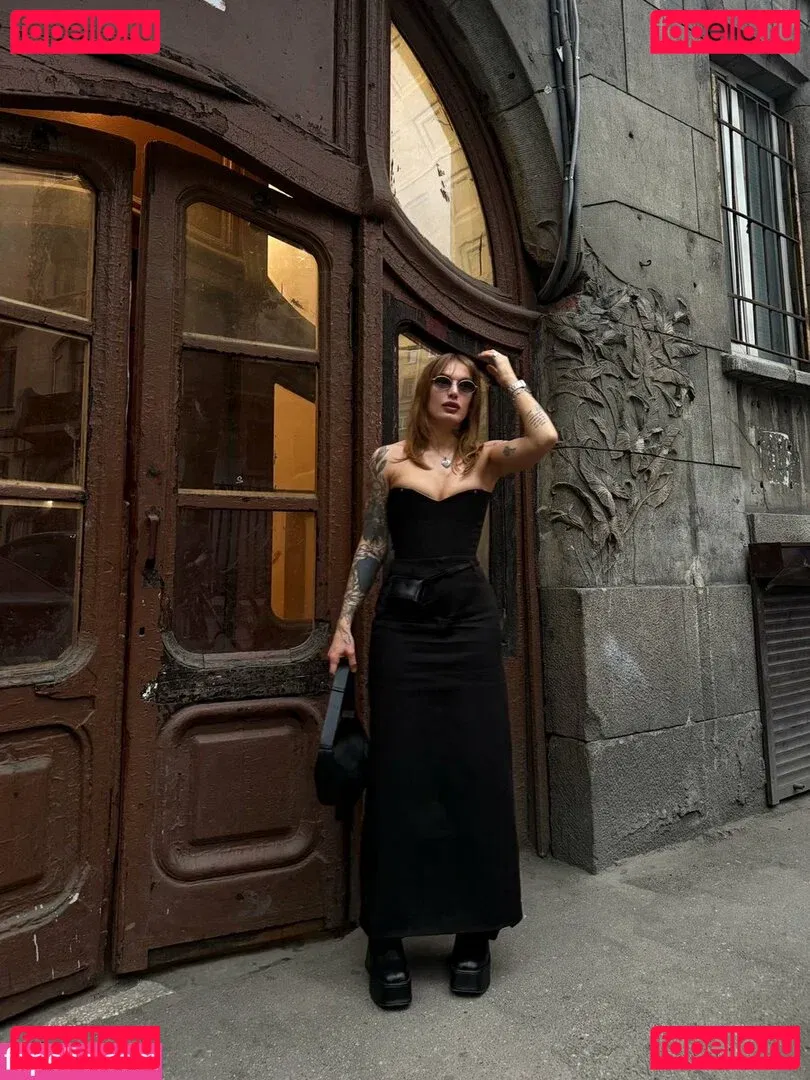 Arinawhynot Onlyfans Photo Gallery 