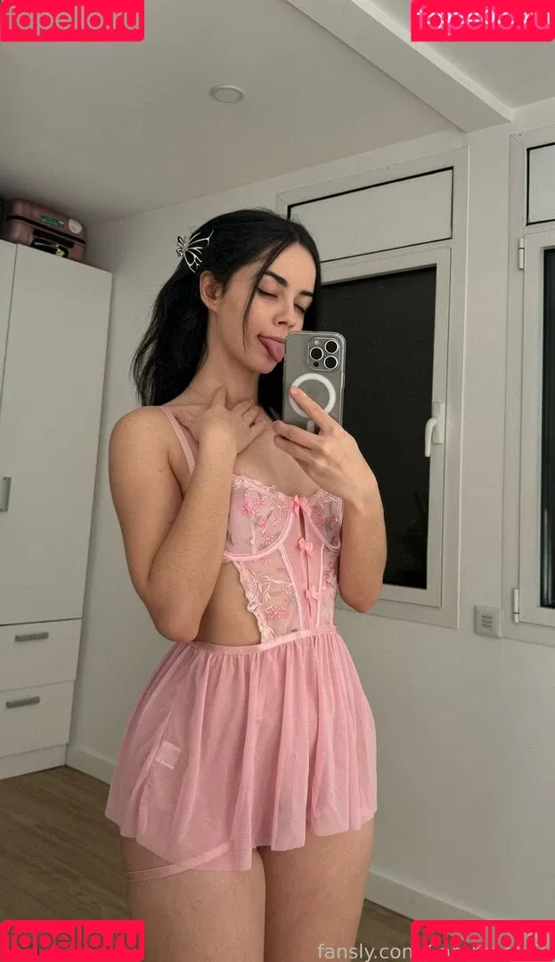 sarahroomie Onlyfans Photo Gallery 