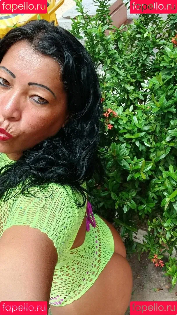 Maluquinha Dinha Onlyfans Photo Gallery 