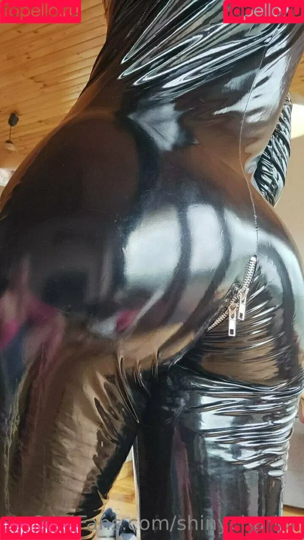 shinychariot Onlyfans Photo Gallery 