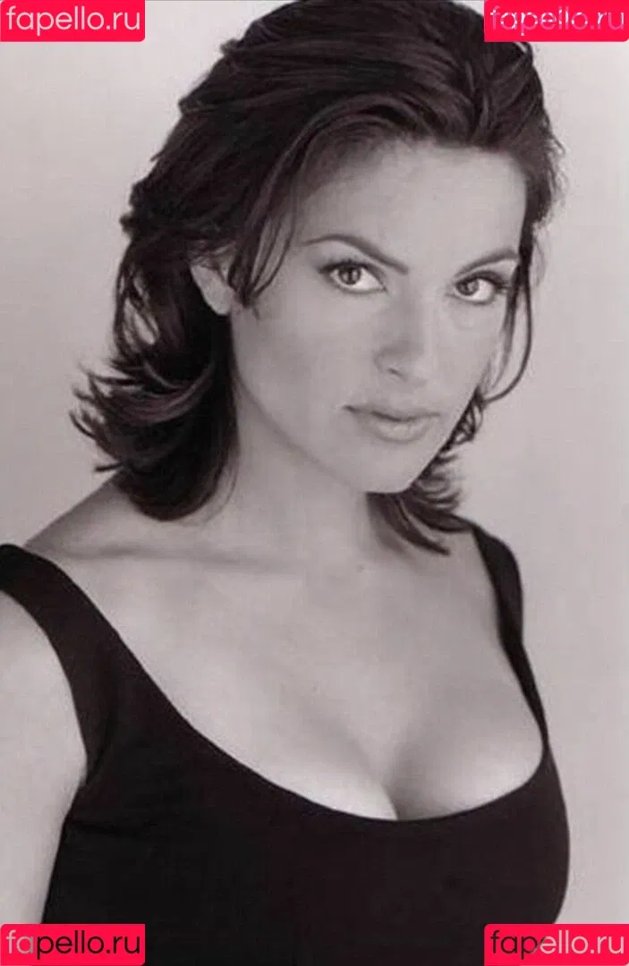 Mariska Hargitay Onlyfans Photo Gallery 