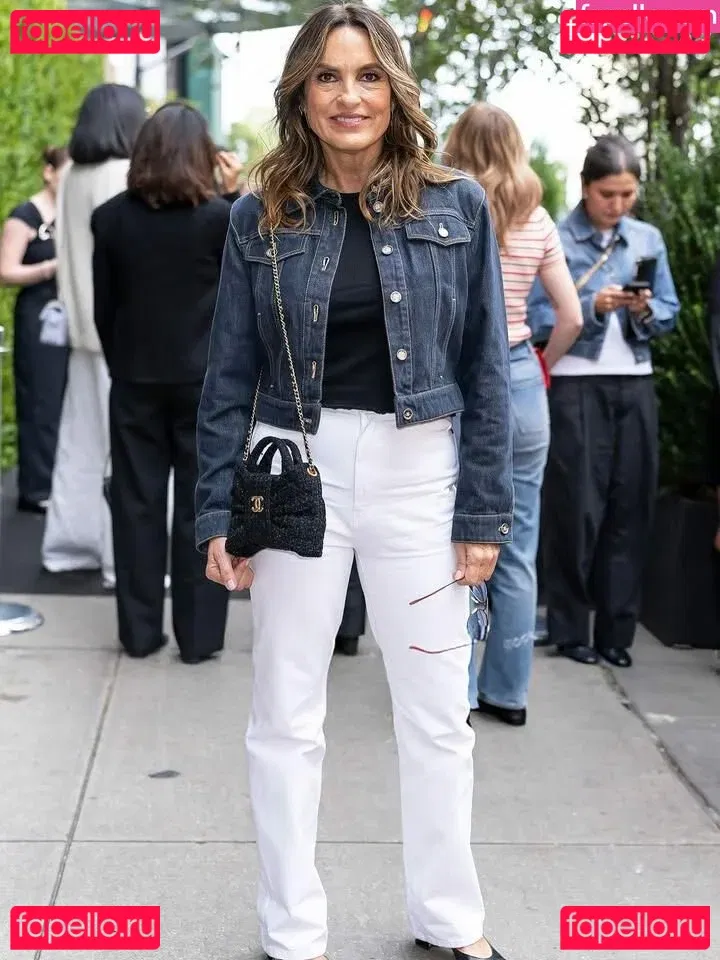 Mariska Hargitay Onlyfans Photo Gallery 