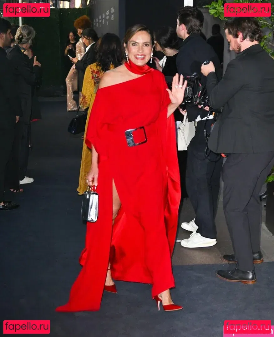 Mariska Hargitay Onlyfans Photo Gallery 