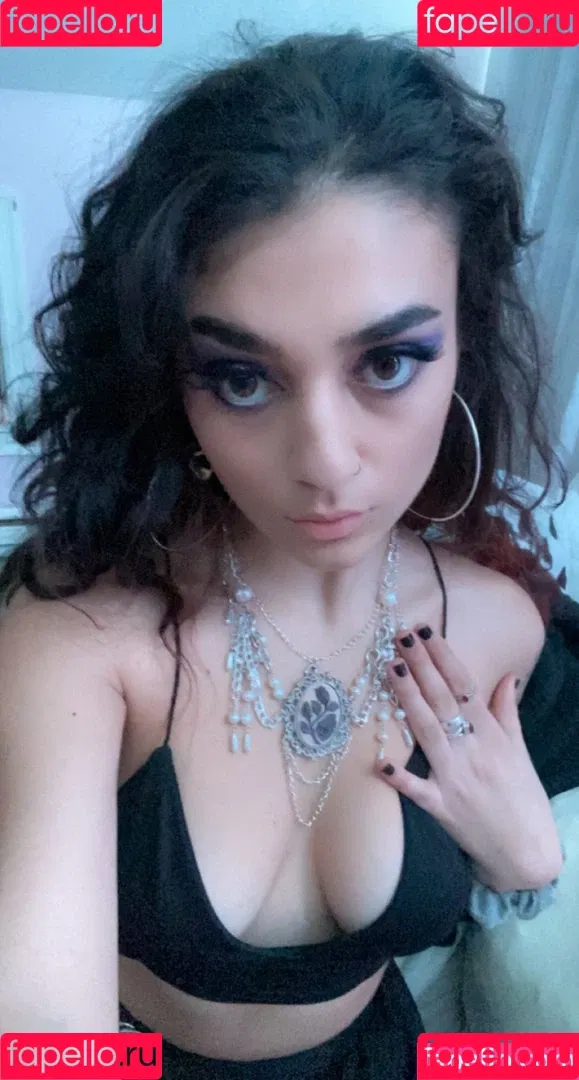 jiweenie Onlyfans Photo Gallery 
