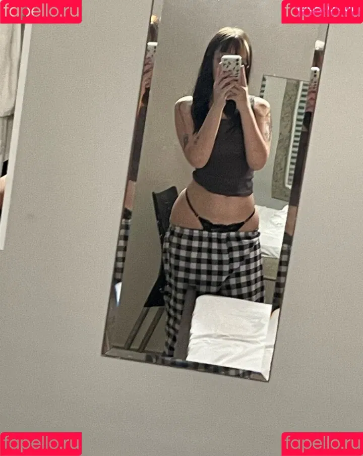 scaringthehoez Onlyfans Photo Gallery 