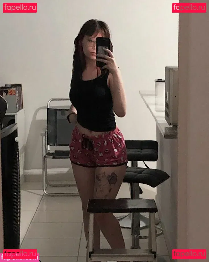 scaringthehoez Onlyfans Photo Gallery 