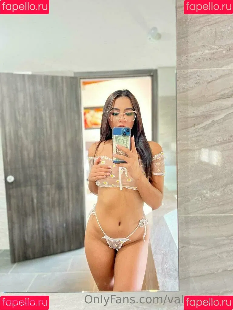 valentinacastt Onlyfans Photo Gallery 