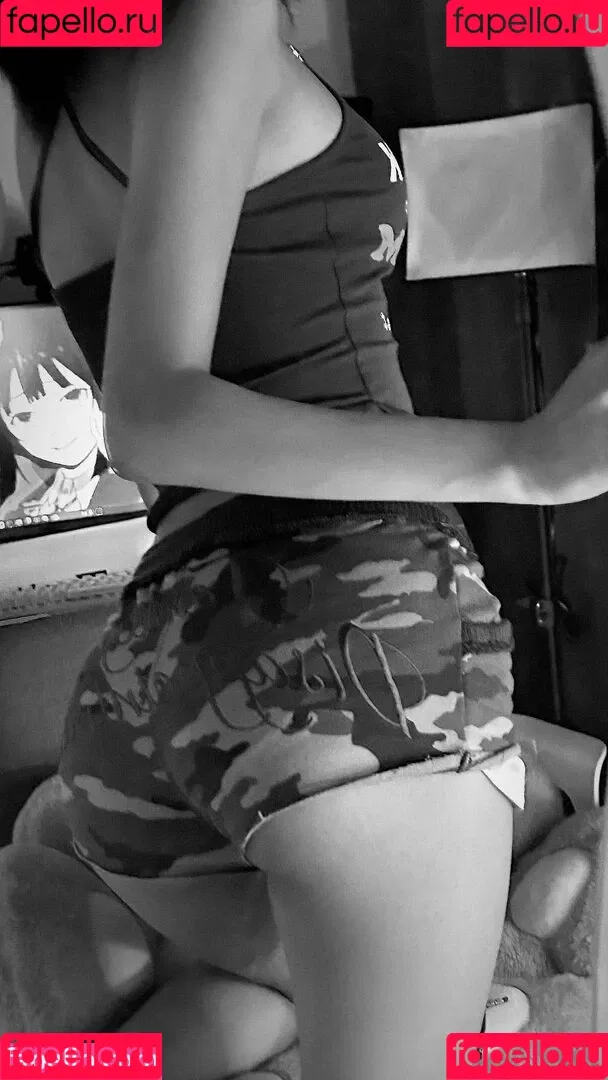 we8136 Onlyfans Photo Gallery 