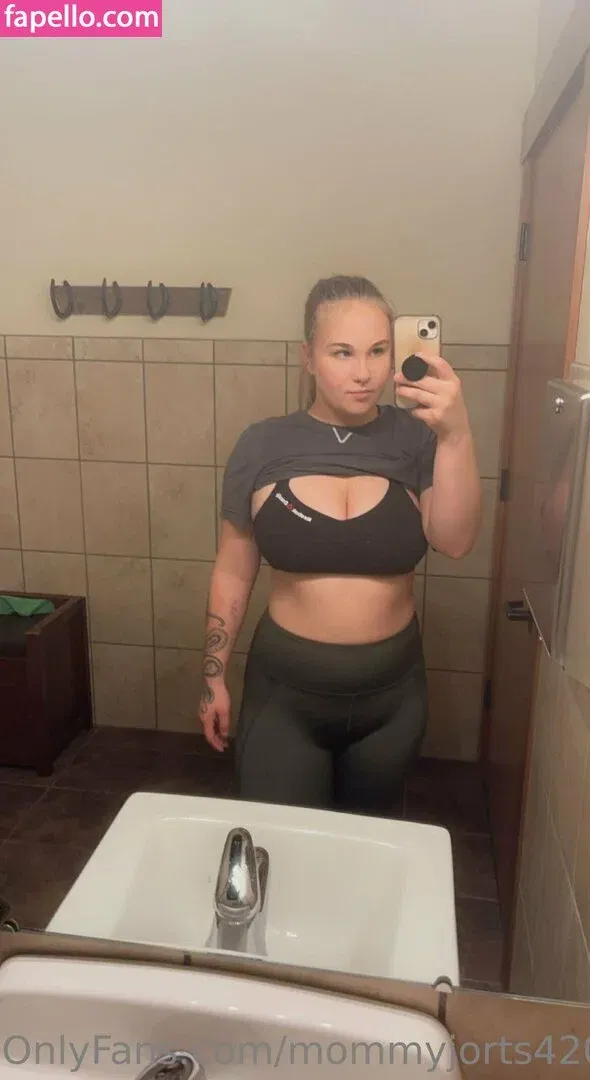 mommyjorts420 Onlyfans Photo Gallery 