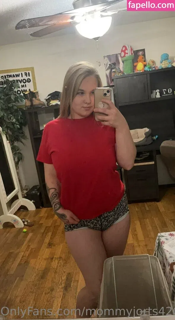 mommyjorts420 Onlyfans Photo Gallery 