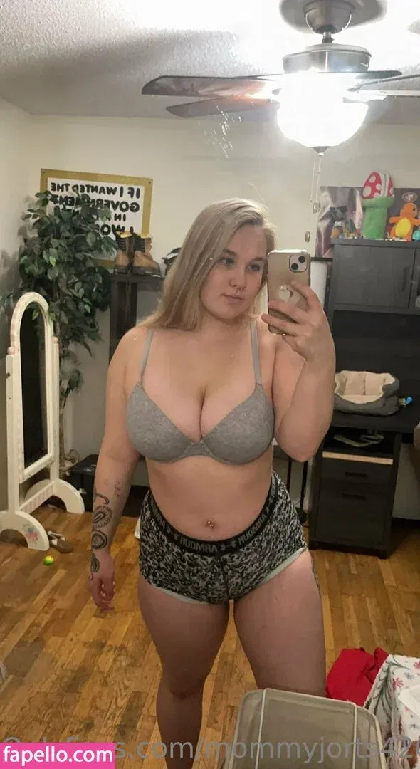 mommyjorts420 Onlyfans Photo Gallery 