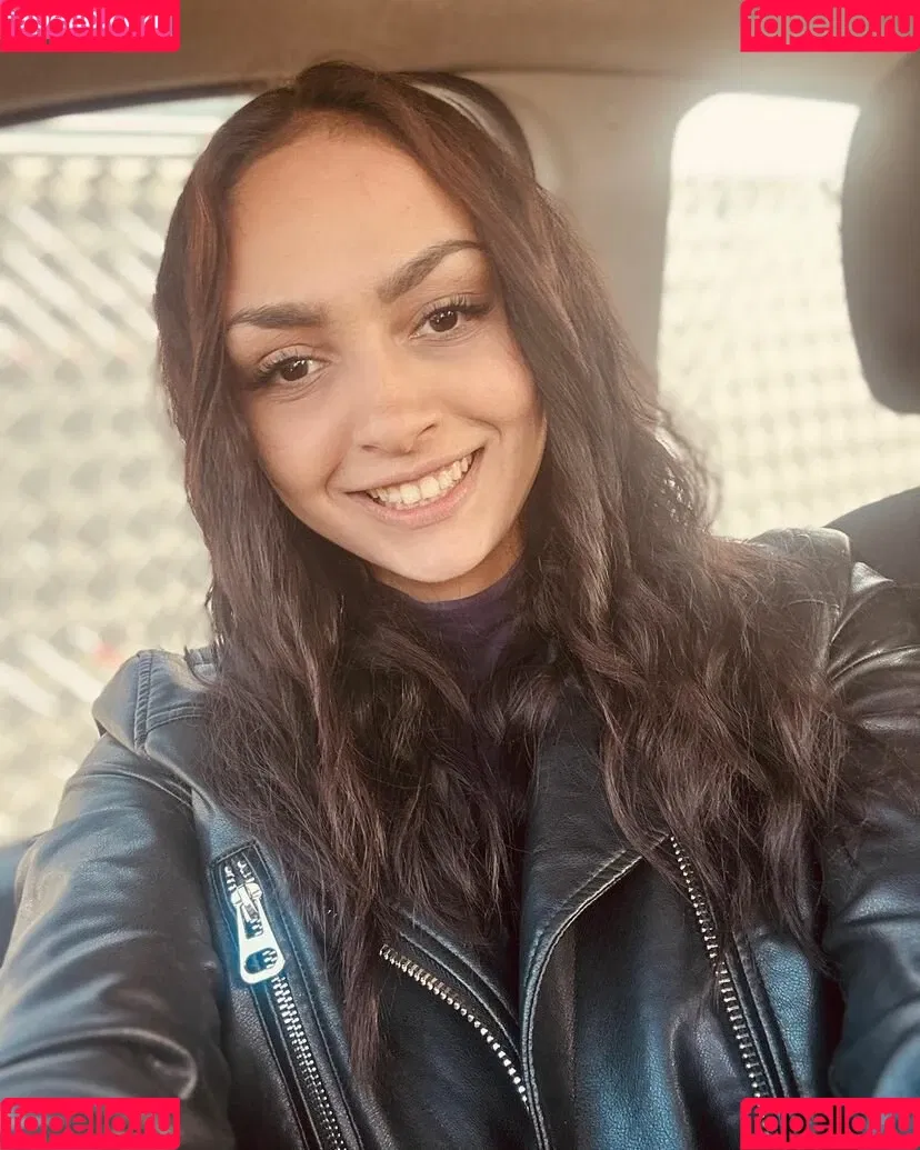 Miruna Onlyfans Photo Gallery 