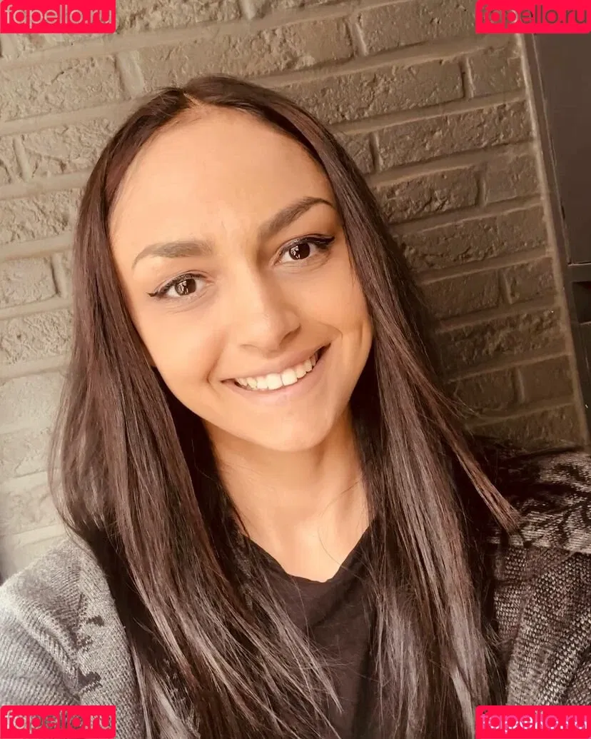 Miruna Onlyfans Photo Gallery 
