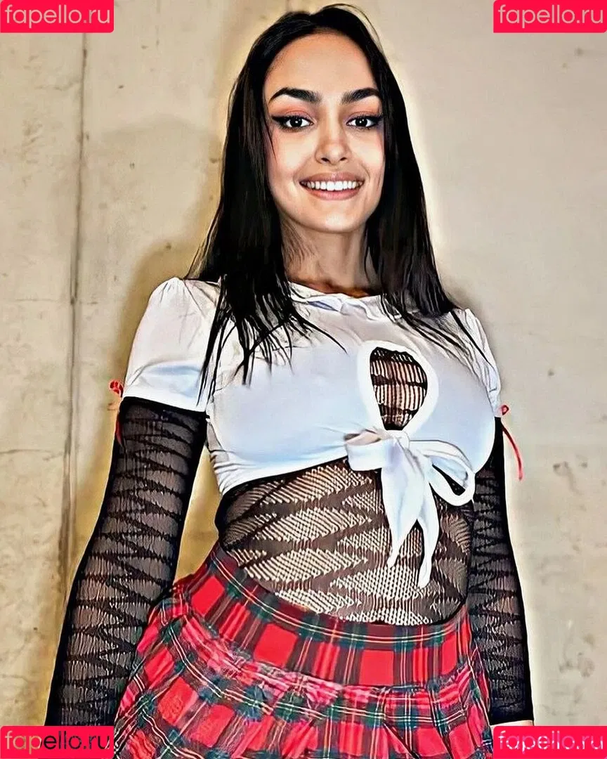 Miruna Onlyfans Photo Gallery 
