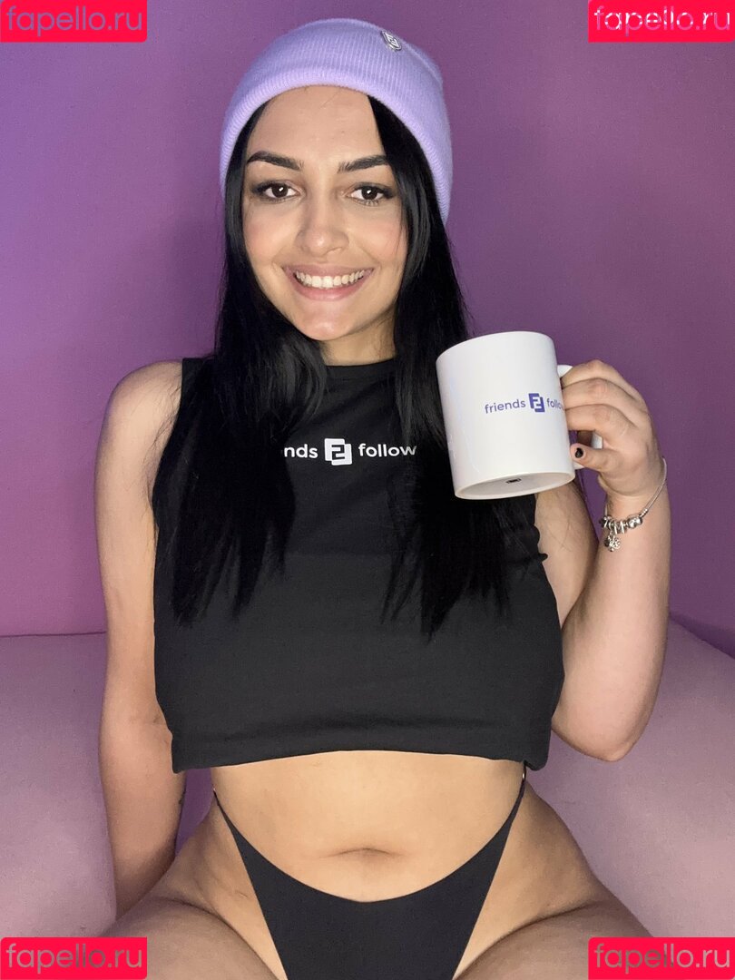 Miruna Onlyfans Photo Gallery 