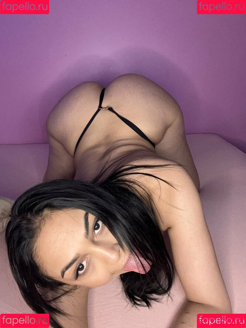 Miruna Onlyfans Photo Gallery 