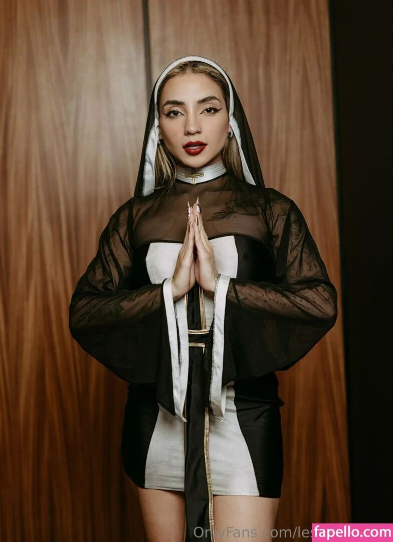 Leslie Gallardo Onlyfans Photo Gallery 