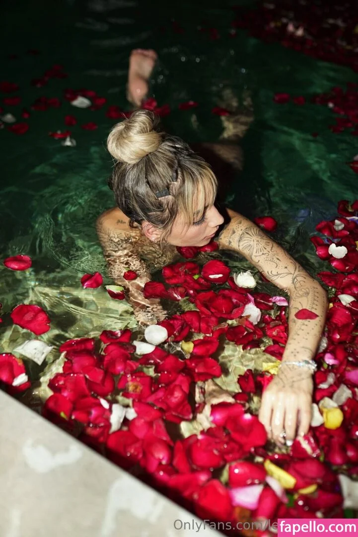 Leslie Gallardo Onlyfans Photo Gallery 