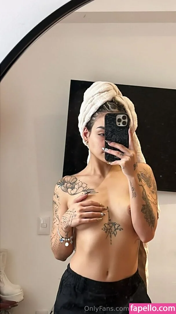 Leslie Gallardo Onlyfans Photo Gallery 