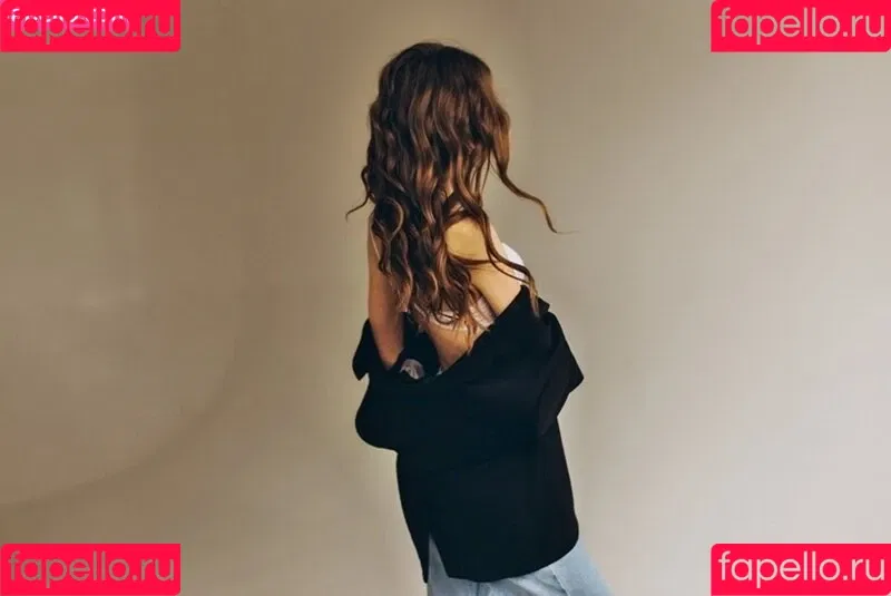 Lina Maries Photo Shooting Onlyfans Photo Gallery 